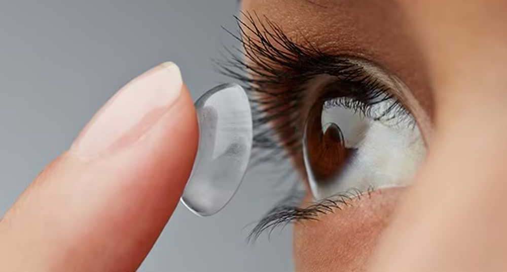 Image showing different types of contact lenses for vision correction