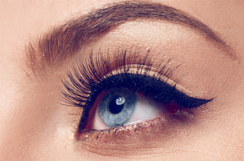 Image showing safe eye makeup application tips for individuals with sensitive eyes